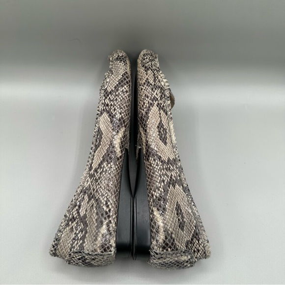 Michael Kors Hamilton Snake Embossed Size 6 Loafer Leather Gray Women - Picture 4 of 8
